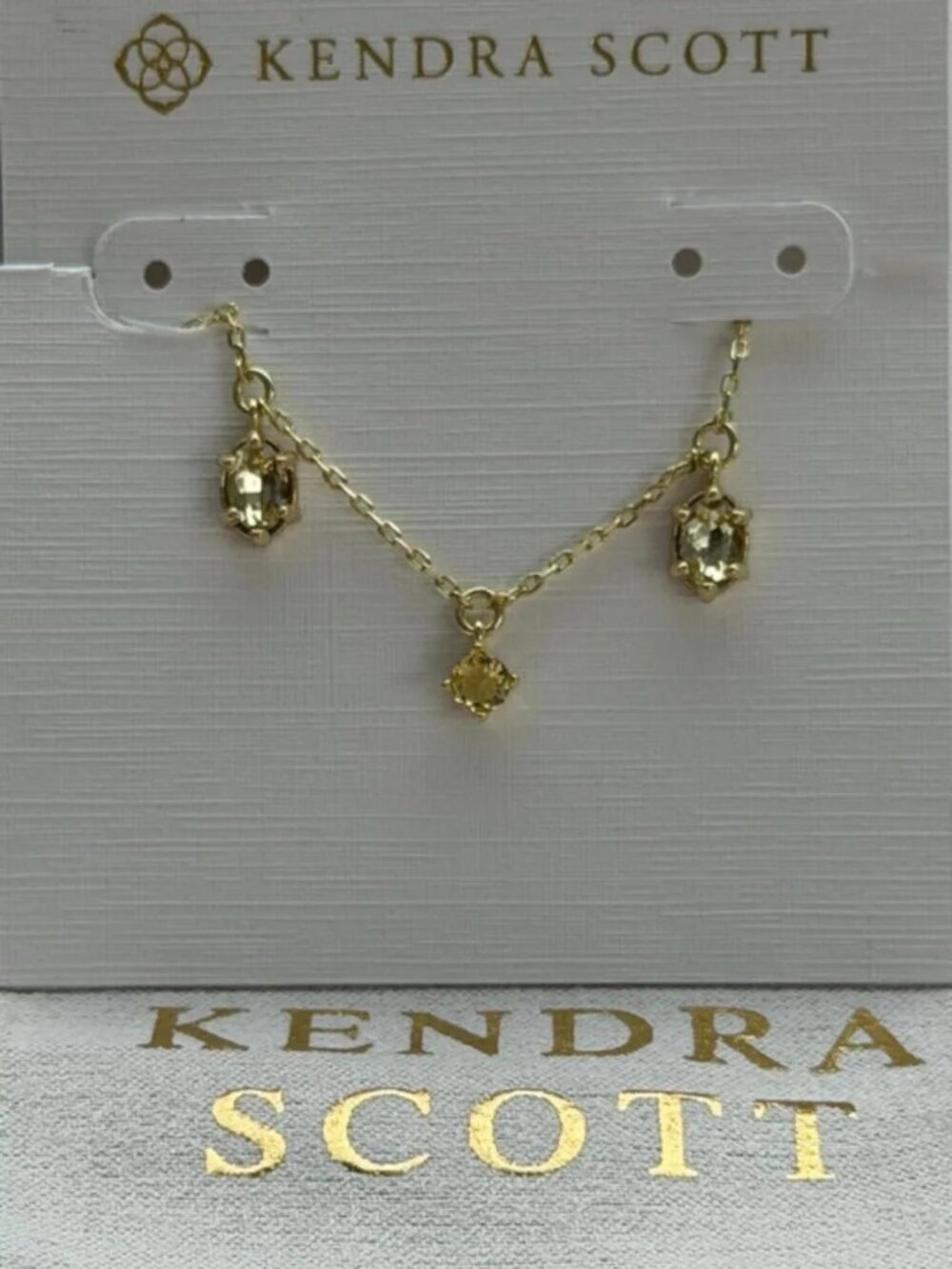 Kendra Scott necklace